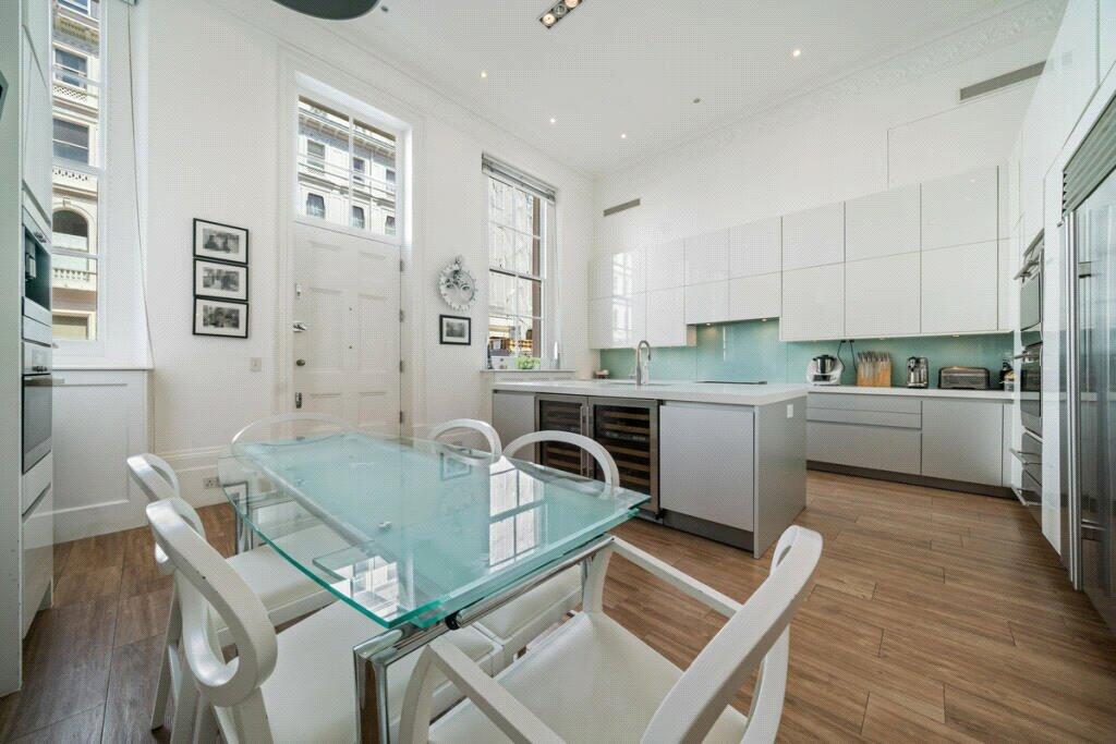 4 bedroom apartment for sale in Lancaster Gate, Hyde Park, London, W2